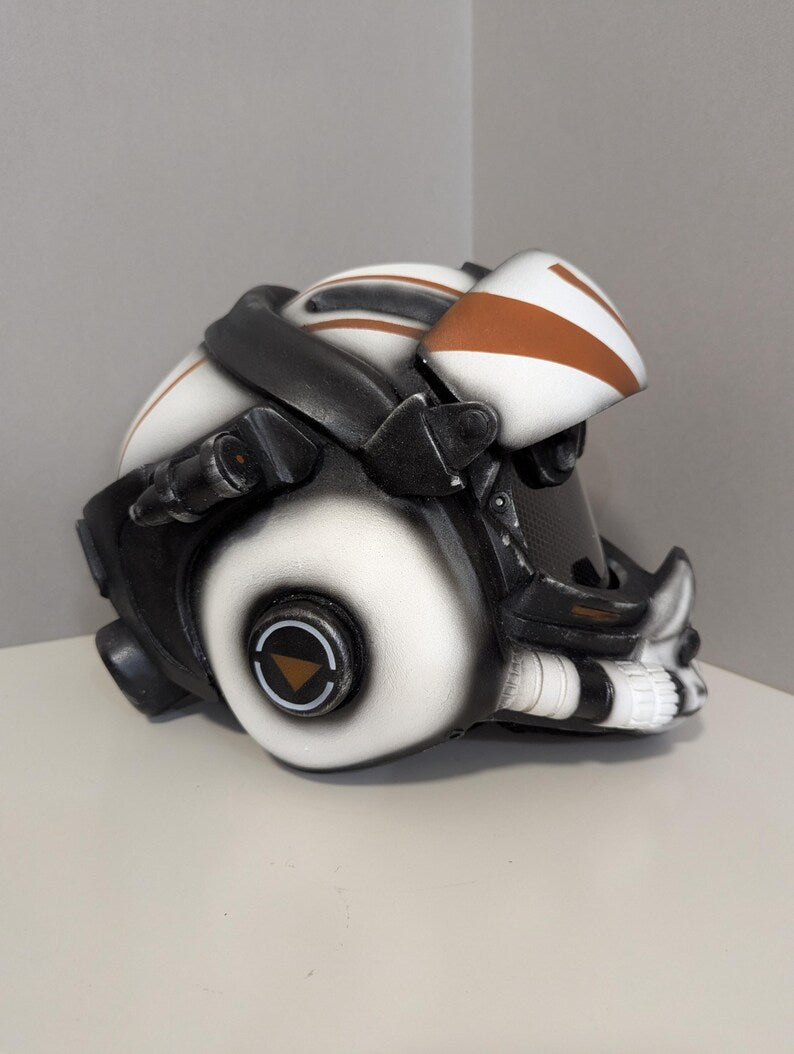Viper Retro Sci-Fi Pilot Helmet — Comm-Dome Edition