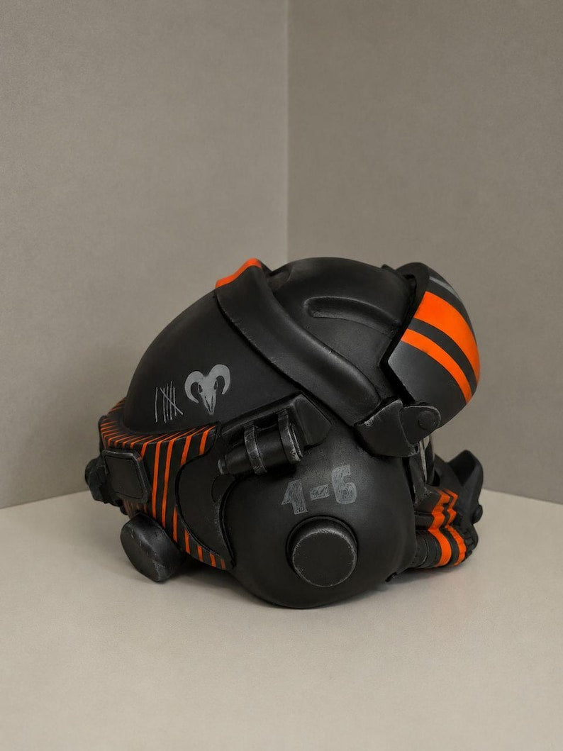 Viper Retro Sci-Fi Pilot Helmet — Squadron Stripe Edition