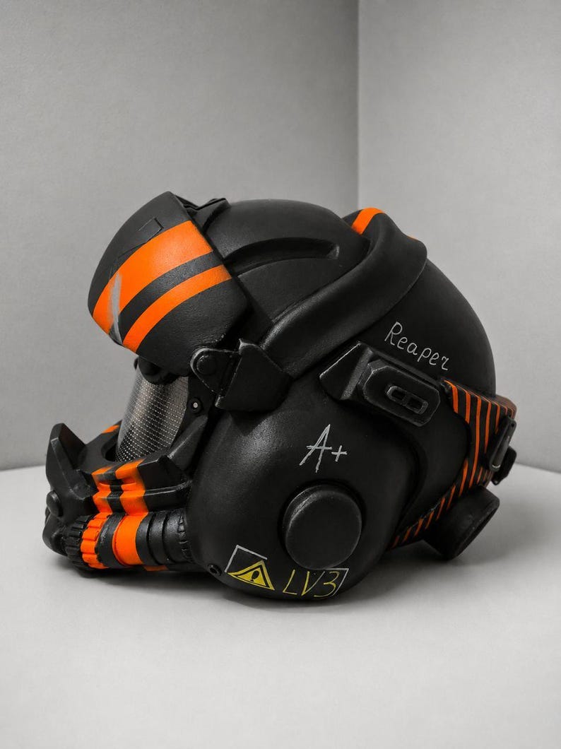 Viper Retro Sci-Fi Pilot Helmet — Squadron Stripe Edition
